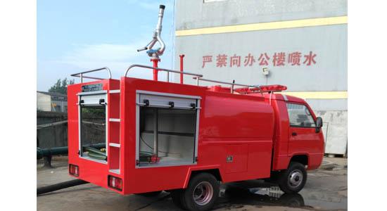 小型消防洒水车1